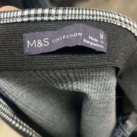 !SOLD! M&S COLLECTION Oversize A Line Skirt Collegiate Plaid Gartered Check Mini - Picture 2 of 5